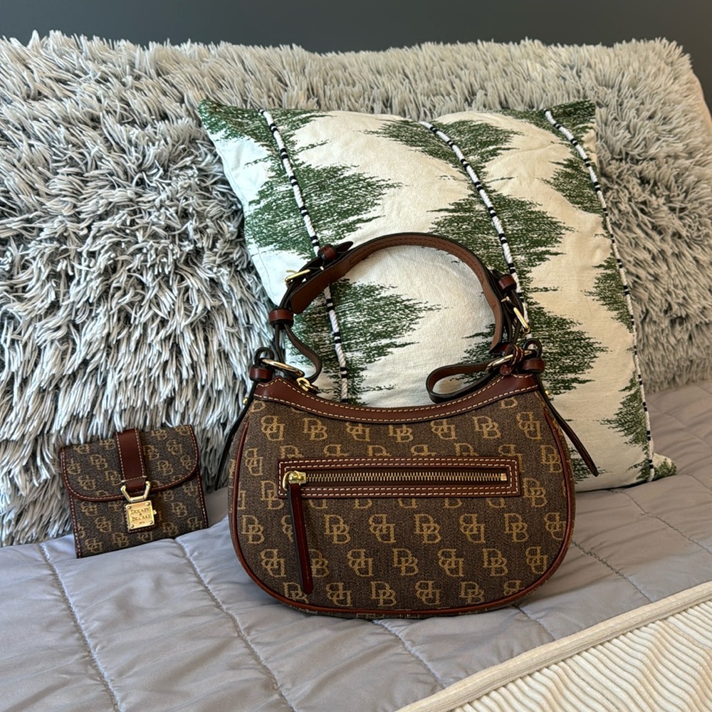 CLASSIC DOONEY & BOURKE Monogram Satchel Bag Excellent Condition!